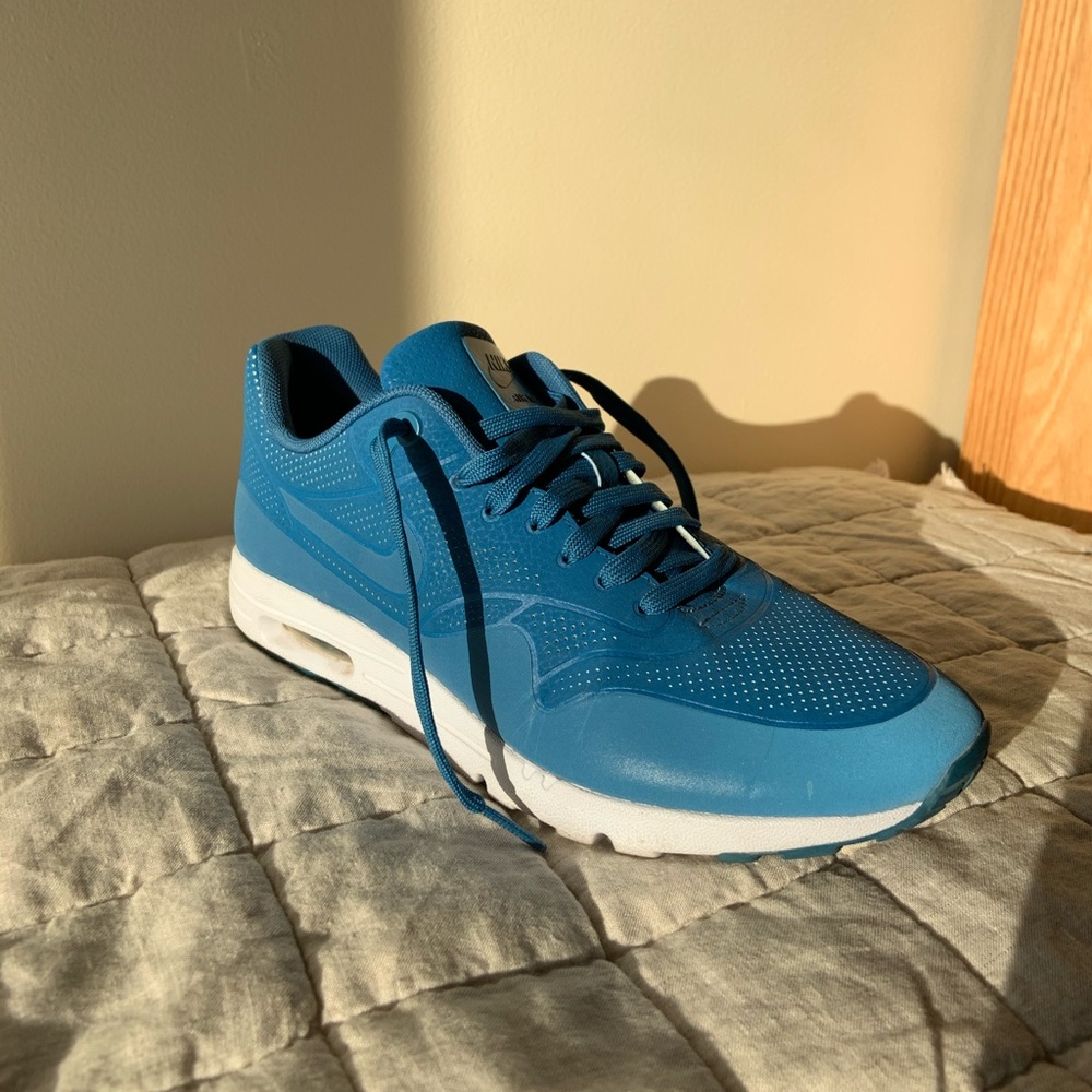 Air Max Thea